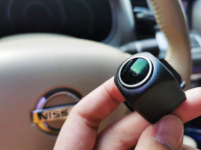 飞利浦CVR1500行车记录仪_黑金钢车载记录仪v62_后视镜行车记录仪安装教程