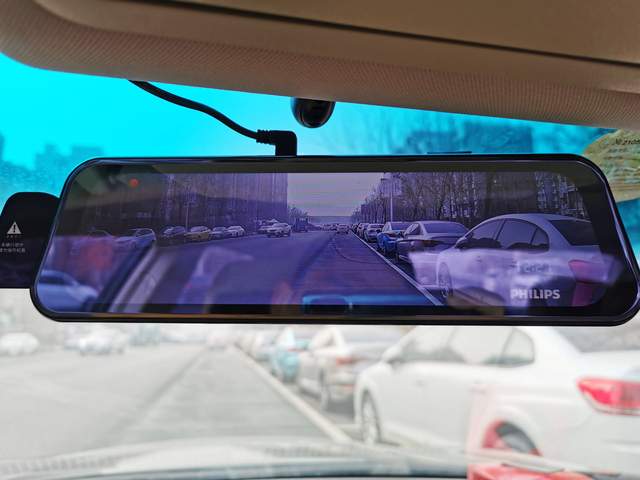 飞利浦CVR1500行车记录仪_后视镜行车记录仪安装教程_黑金钢车载记录仪v62