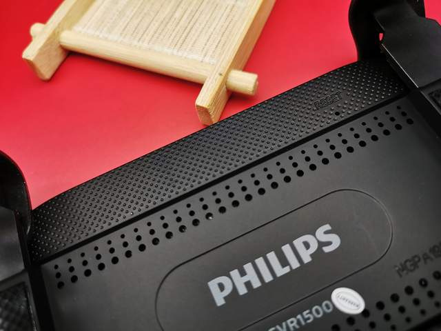 后视镜行车记录仪安装教程_黑金钢车载记录仪v62_飞利浦CVR1500行车记录仪