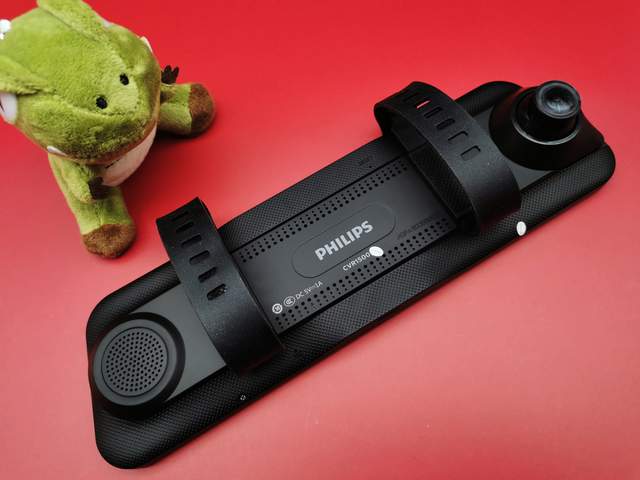 后视镜行车记录仪安装教程_飞利浦CVR1500行车记录仪_黑金钢车载记录仪v62