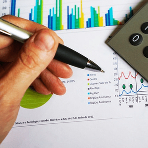 内蒙古开鲁县土地承包费争议_先交钱再种地村干部违法_关于村干部的法律法规