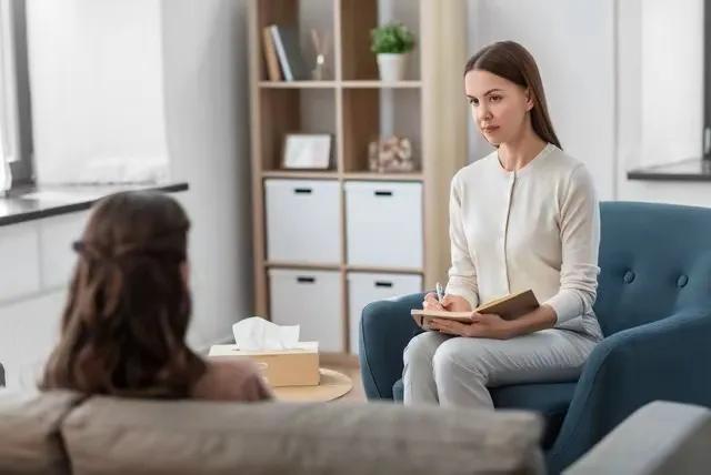 54岁中年人快乐生活_为什么给比拿愉快_中年人生活感悟