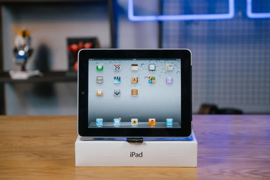ipad 1越狱教程_苹果iPad1设计特点_初代iPad发布历史