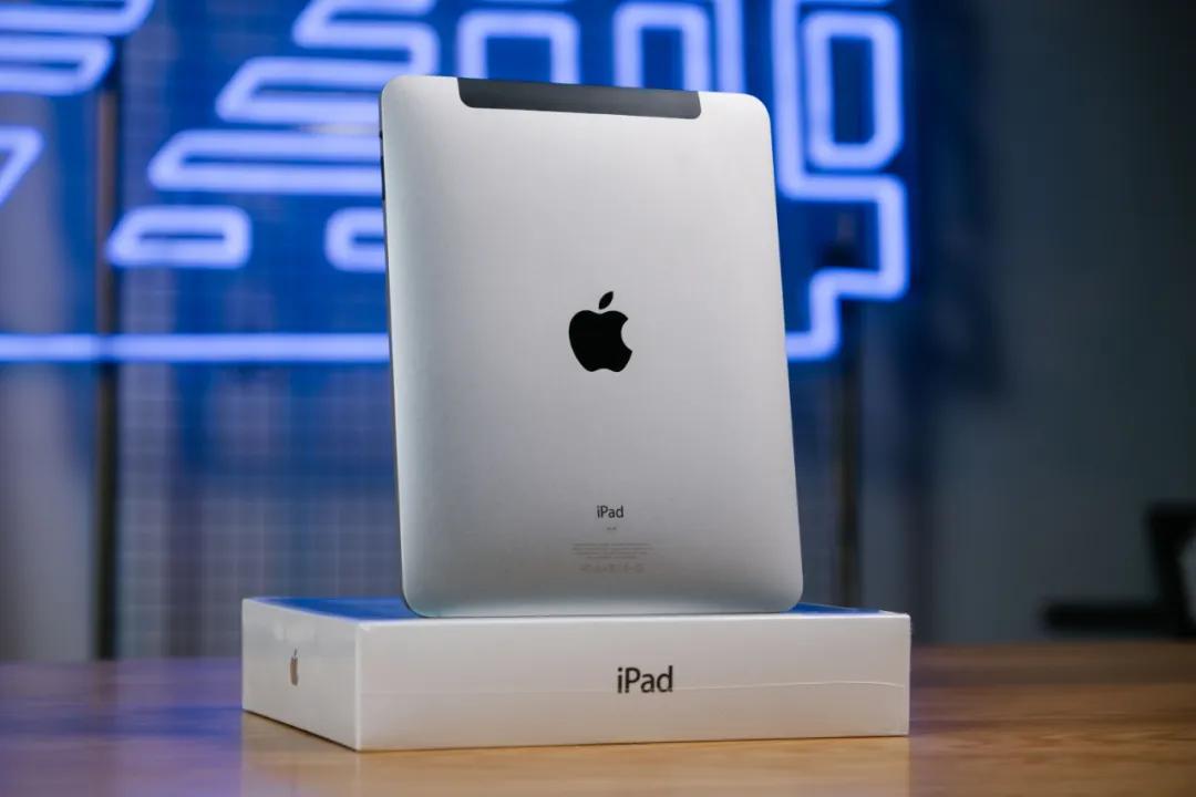 苹果iPad1设计特点_初代iPad发布历史_ipad 1越狱教程