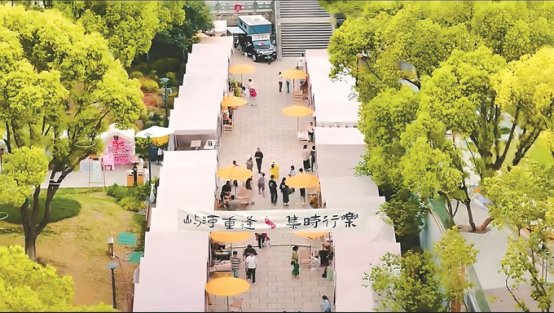 南京玄武湖公园趣味活动_南京红山森林动物园大熊猫_南京科技馆免费开放