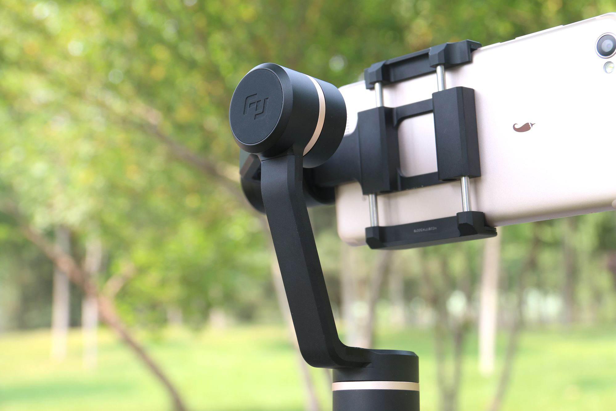 飞宇稳定器_飞宇SPG-C三轴手机稳定器_手持稳定器