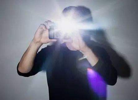 人像摄影闪光灯_闪光灯使用误区_摄影小白闪光灯使用