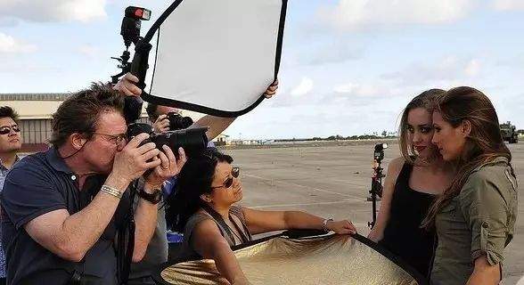 人像摄影闪光灯_摄影小白闪光灯使用_闪光灯使用误区