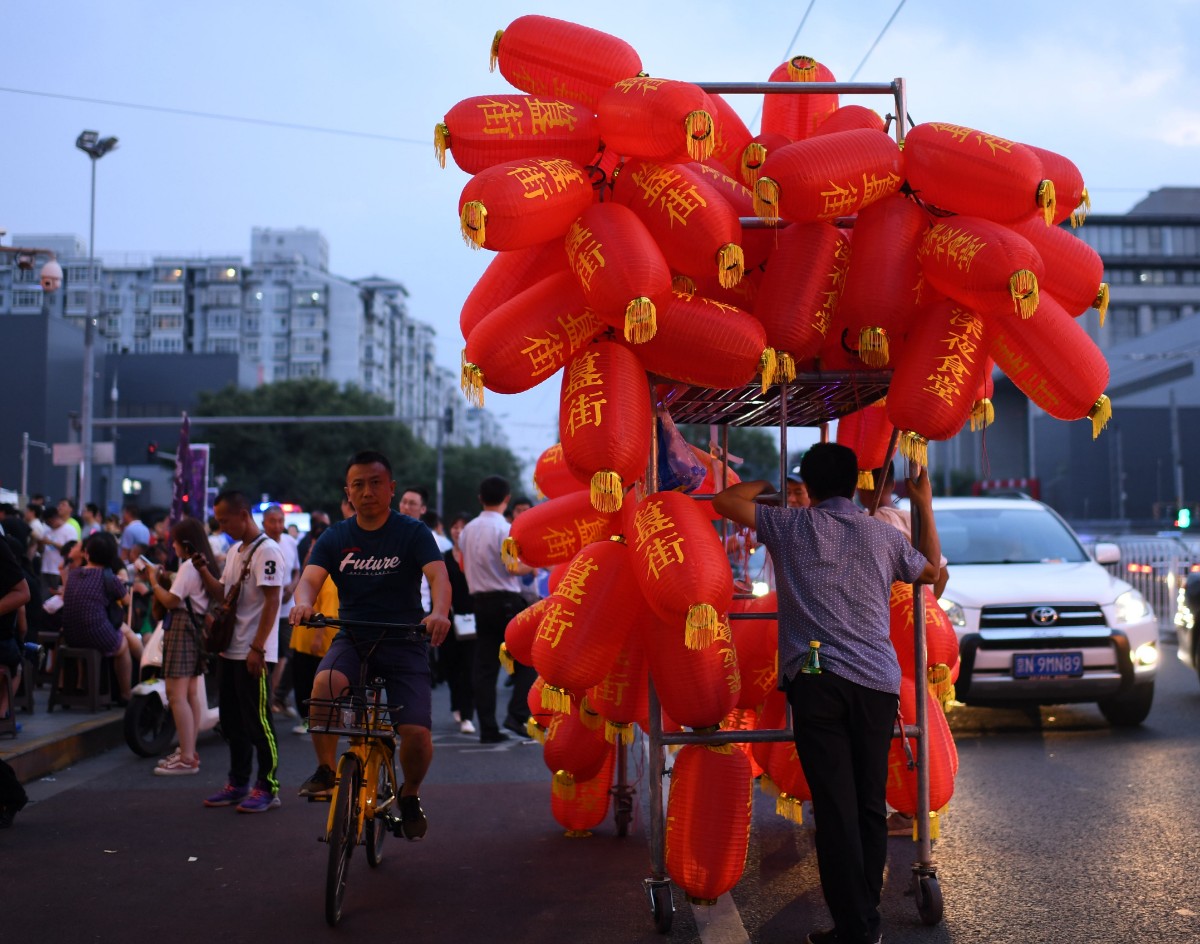 簋街夜间经济_王府井屋顶花园外摆区_北京簋街营业到几点