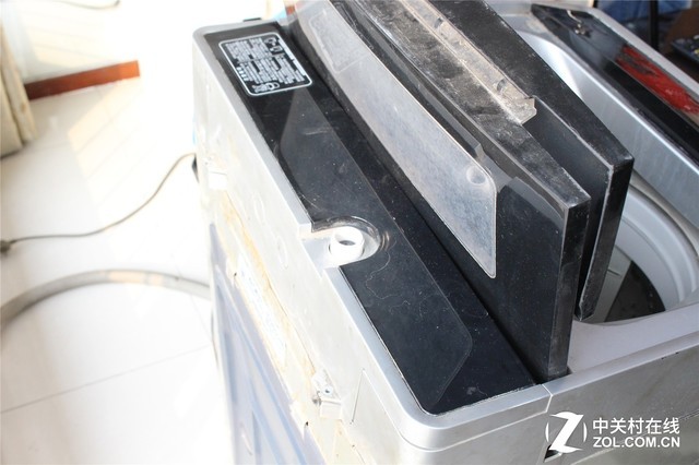 最污洗衣机拆解第二日 脏透的波轮洗衣机