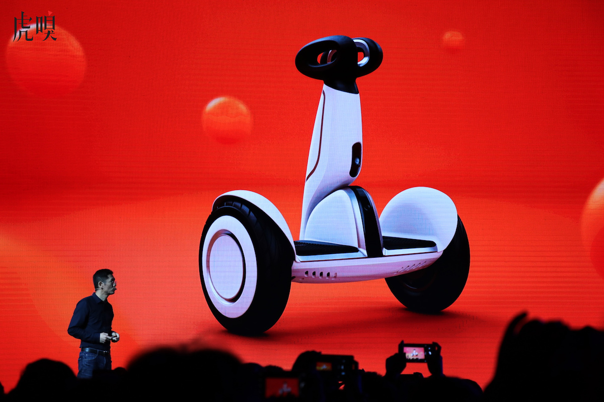 超短焦激光投影仪_投影仪如何选音箱_小米激光电视