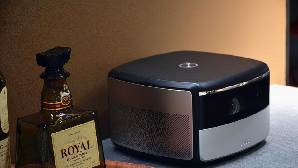 十大家用投影仪排名（家用智能投影仪怎么选）(5)