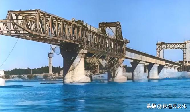  多片式梁拼组造桥机 发明专利 _箱形梁图片_