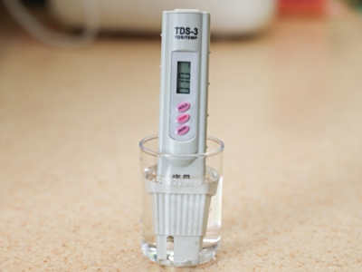 如何确保一杯家用健康水？搭载RO反渗透滤芯的净水器效果实测