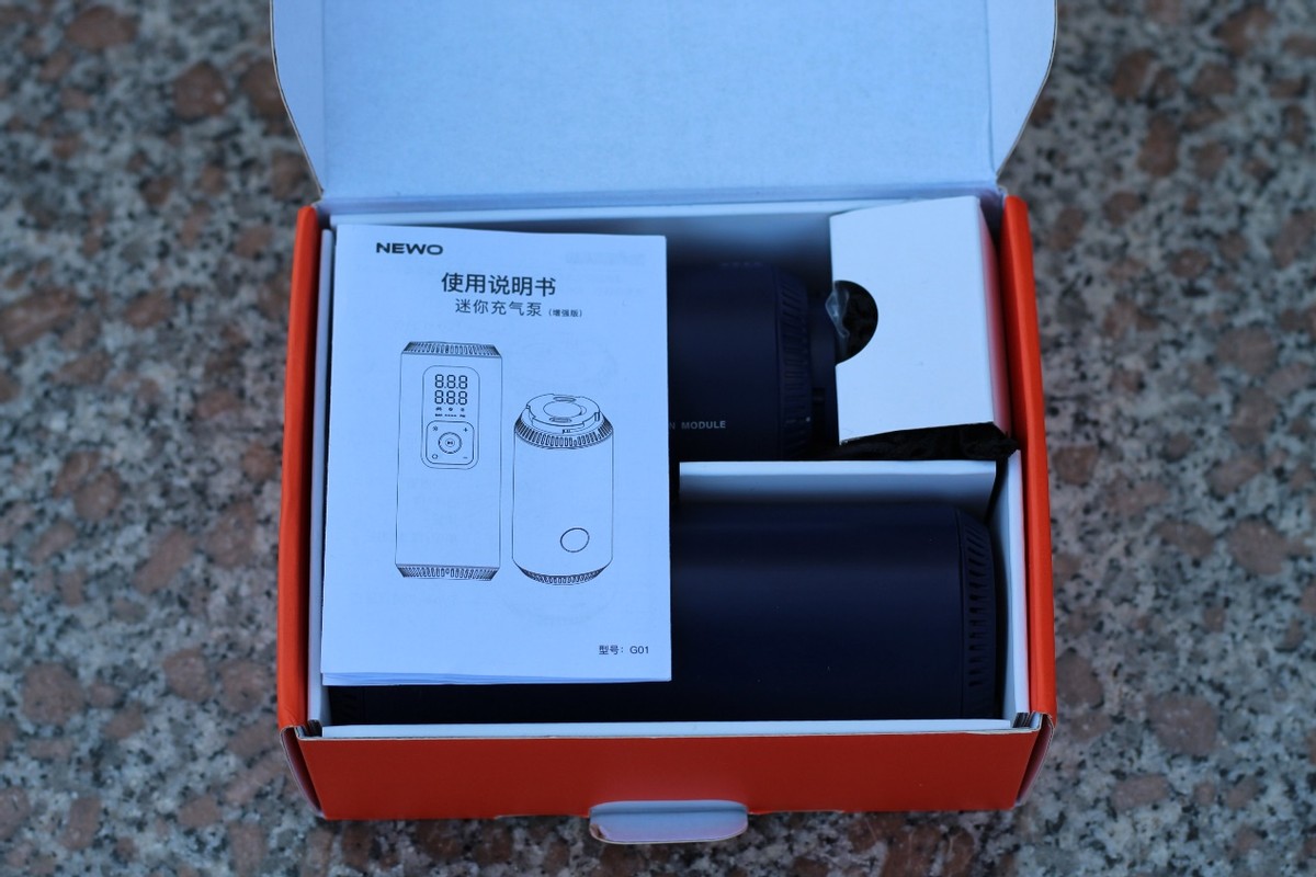 车载充气泵推荐_沃橙迷你充气泵评测_米其林充气泵拆解