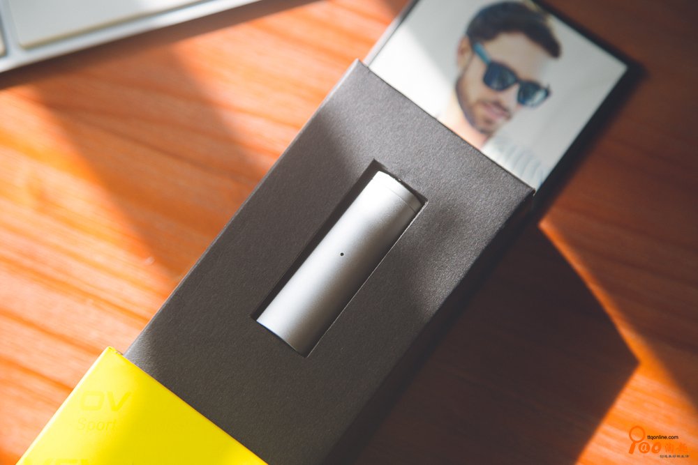 后苹果时代蓝牙耳机推荐_欧雷特Q20蓝牙耳机开箱评测_欧雷特蓝牙耳机配对