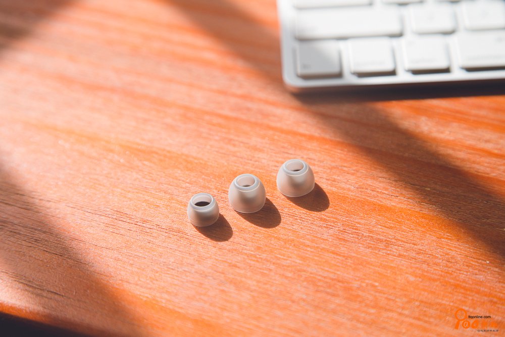 欧雷特蓝牙耳机配对_后苹果时代蓝牙耳机推荐_欧雷特Q20蓝牙耳机开箱评测