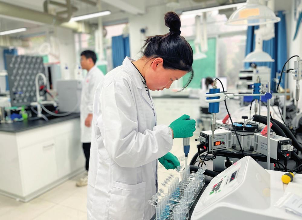 女性脚部异常与慢性病变_脚部健康与寿命_预测妻子寿命