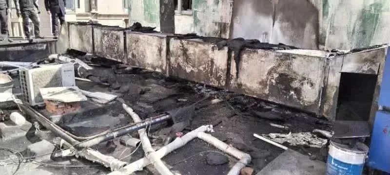 后厨油烟道火灾原因_油烟道清洗_后厨人员操作不当行政处罚