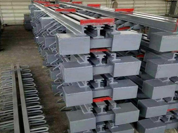 模数式桥梁伸缩装置_GQF-C型桥梁伸缩装置_gqf-mzl160型模数式桥梁伸缩缝