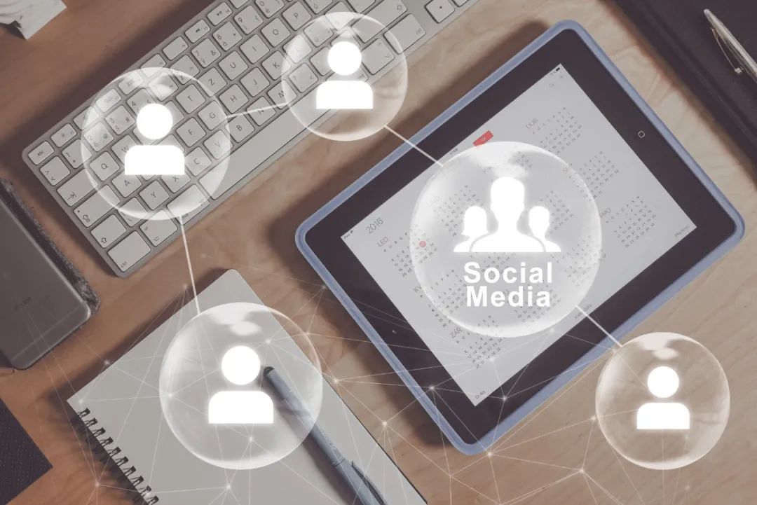 人工智能传播变革_内容产业价值属性_新闻媒介和社会的关系