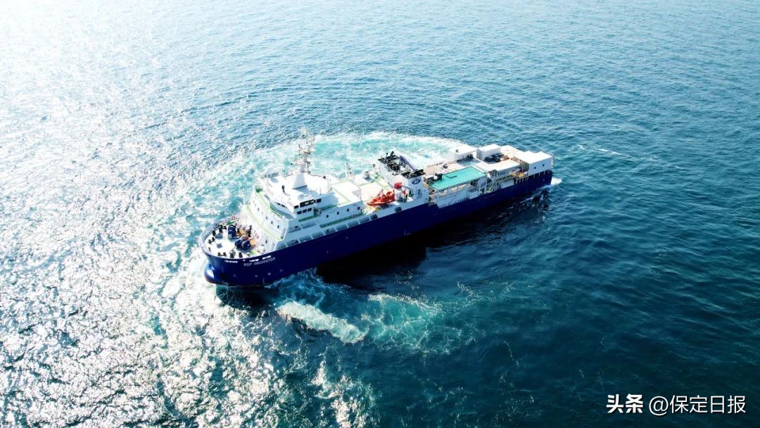 柴达木盆地地震勘探_物探新方法新技术地震模拟技术_东方物探宽频高精度可控震源