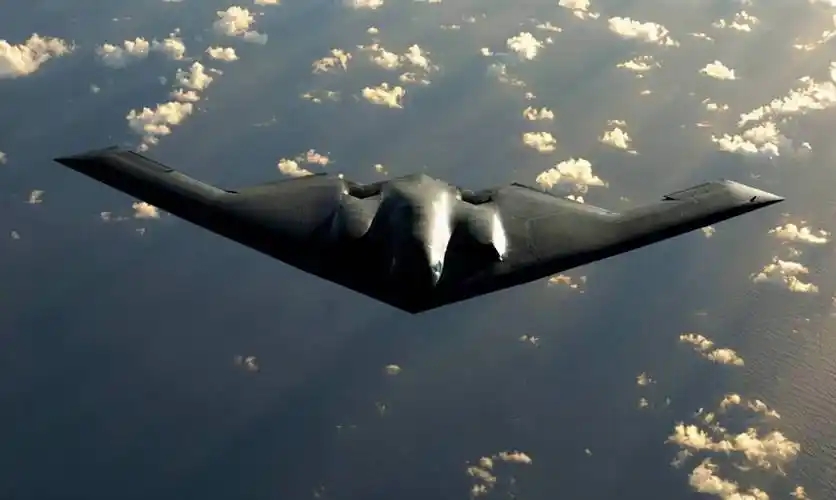 B-2隐身战略轰炸机_中国自主战略轰炸机发展_中国最新的战略轰炸机