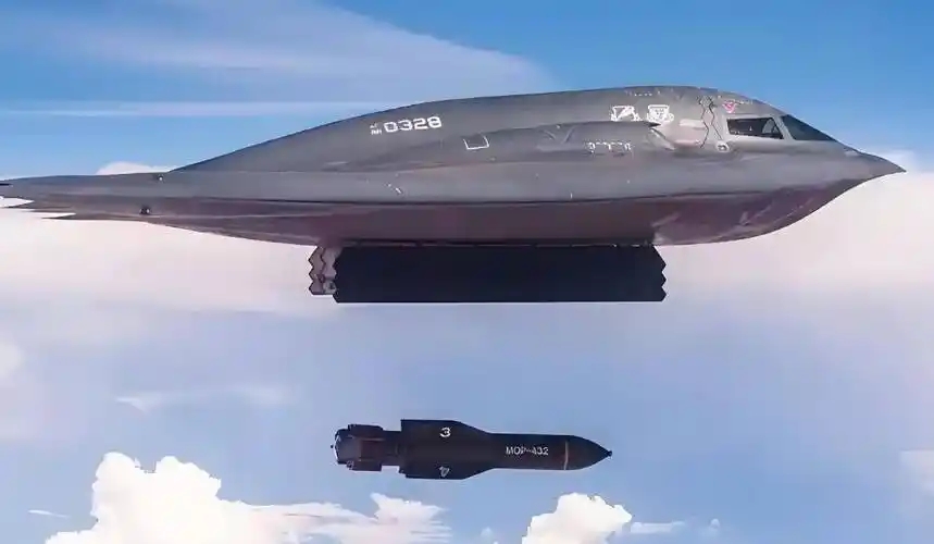 B-2隐身战略轰炸机_中国最新的战略轰炸机_中国自主战略轰炸机发展