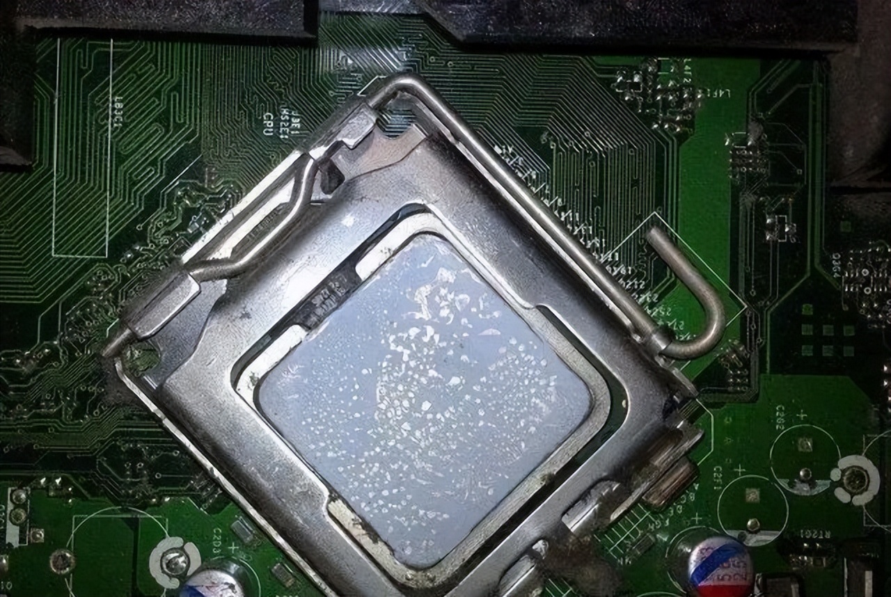 为什么win7电脑前面插孔没声音_电脑无法开机原因_电脑开机无反应解决方法