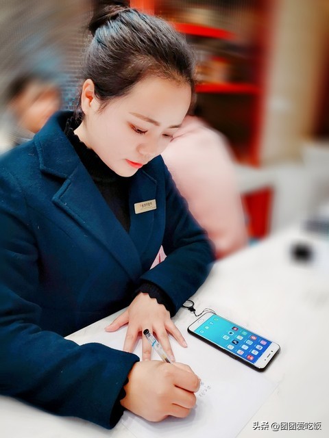 手机维修省钱秘诀_iphone5以旧换新多少钱_手机维修避坑指南