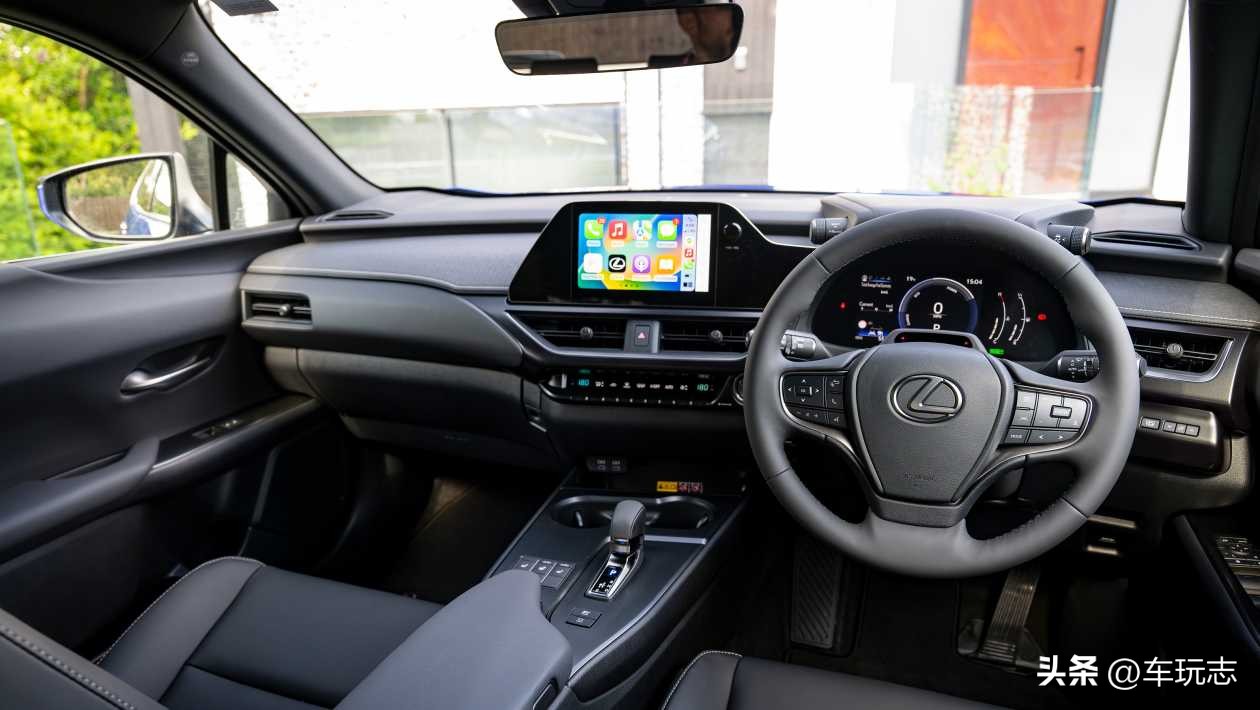  雷克萨斯UX300h 2024 新技术 全能驱动系统 _gs300h f sport_雷克萨斯UX300h 2024评测 混合动力 SUV 精致升级 