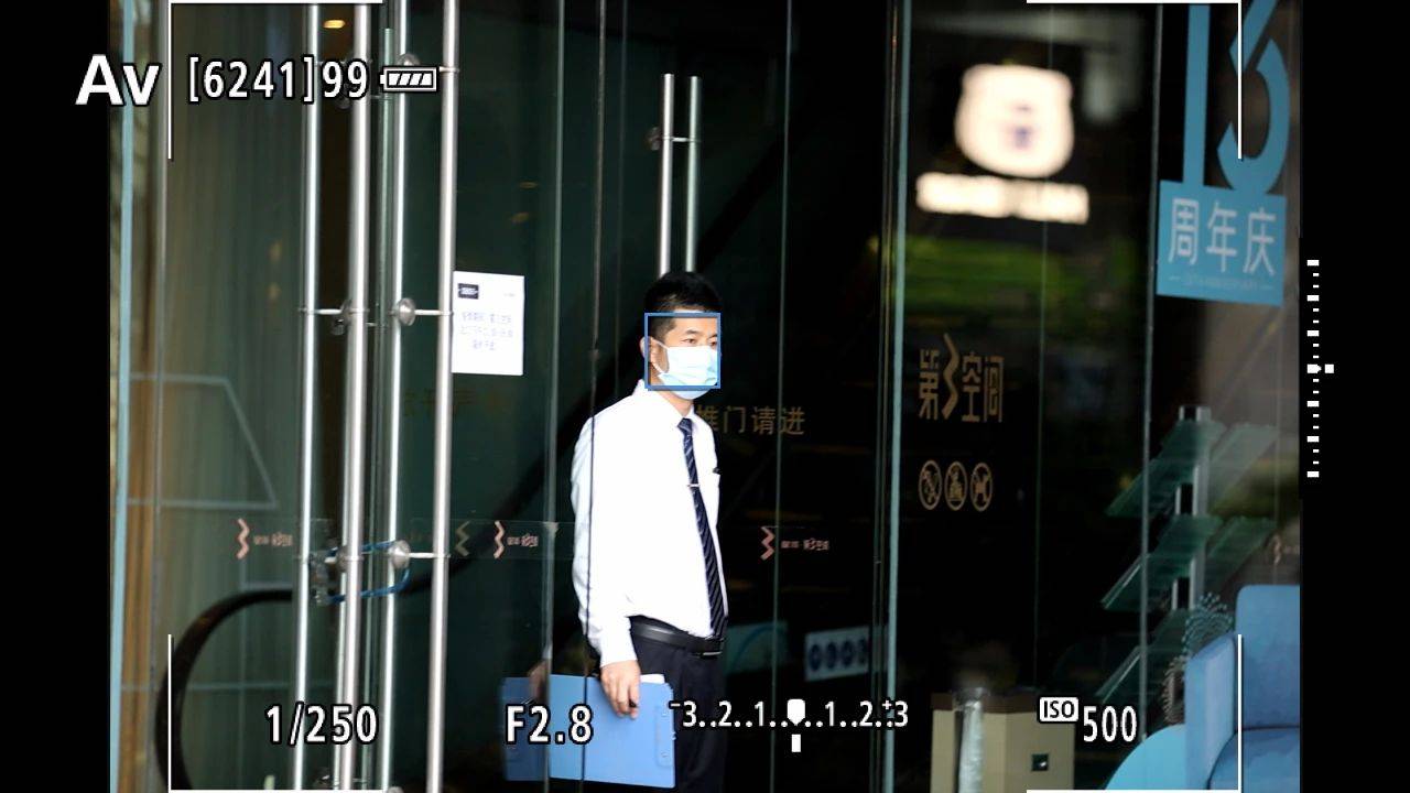 佳能单反1200d怎么样_佳能EOS 1DX Mark III性能分析_旗舰单反相机评测