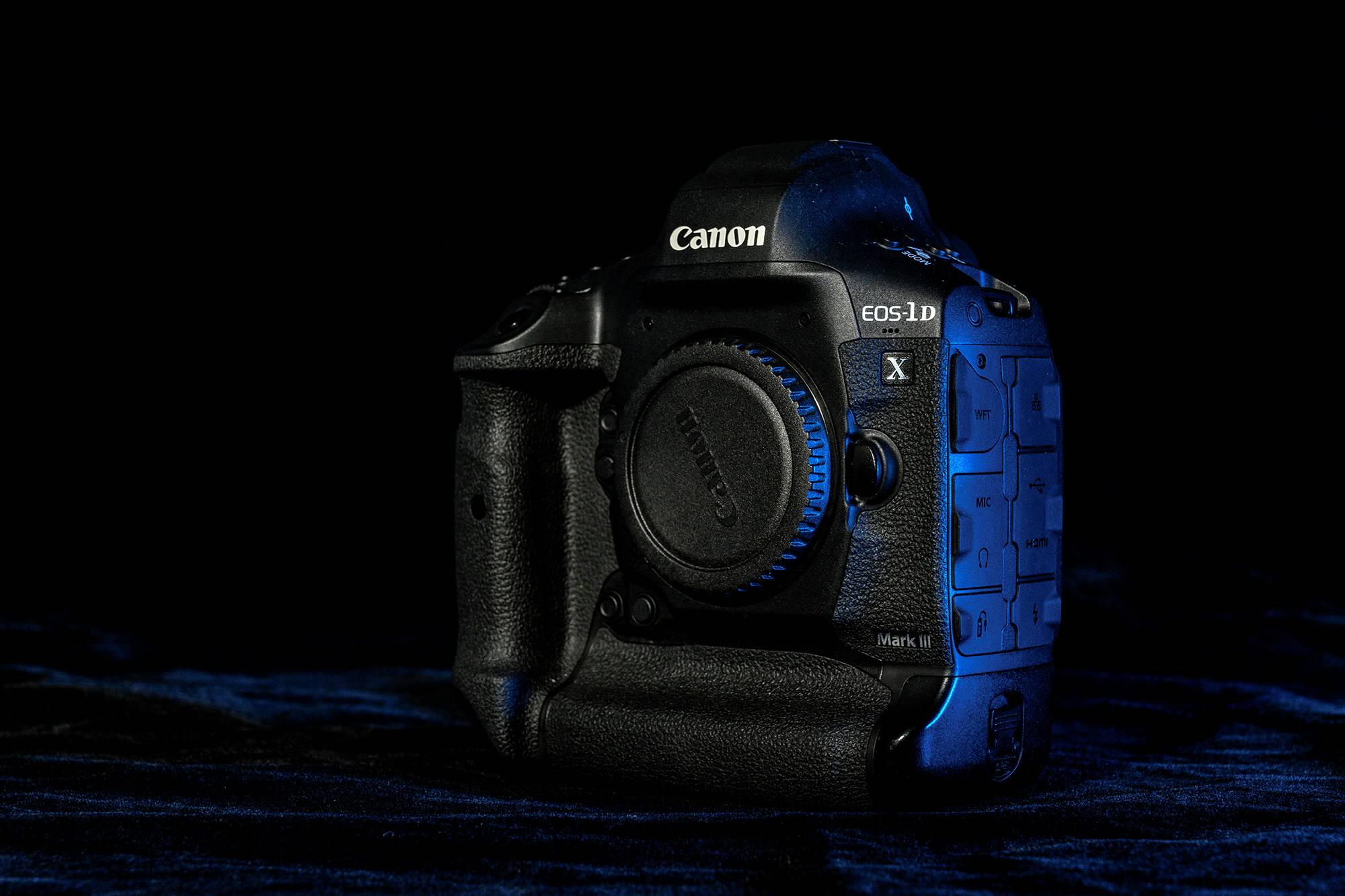 佳能单反1200d怎么样_旗舰单反相机评测_佳能EOS 1DX Mark III性能分析