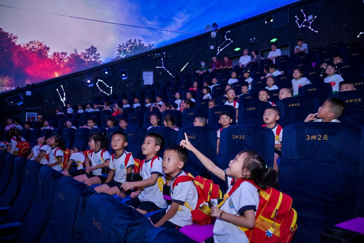 上海科技馆4种电影差别_广东科学中心科技影院_广州特色科普基地