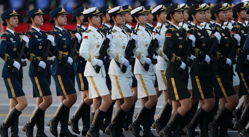 仪仗队女兵阅兵训练方案_解放军仪仗队女兵选拔标准_拉拉裤的穿法图片