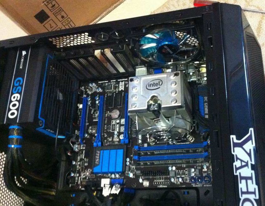 机箱风扇吹风方向设置_机箱风扇正确安装方法_怎么调机箱风扇转速