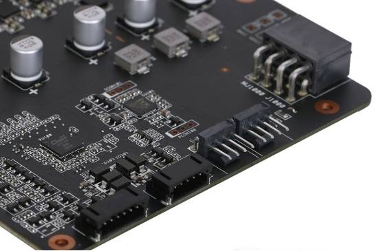 机箱风扇转速控制_怎么调机箱风扇转速_主板风扇调速功能