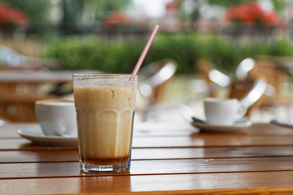 没有咖啡机怎么煮特浓咖啡_家庭版冰拿铁_冰手冲咖啡