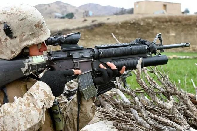 军用全息瞄准镜价格_解放军瞄准镜价格_中国军用瞄准镜技术