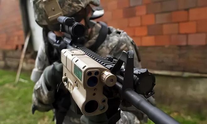 中国军用瞄准镜技术_解放军瞄准镜价格_军用全息瞄准镜价格